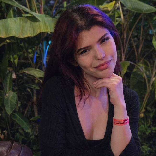 Niñera en San Francisco de Dos Ríos: Adriana