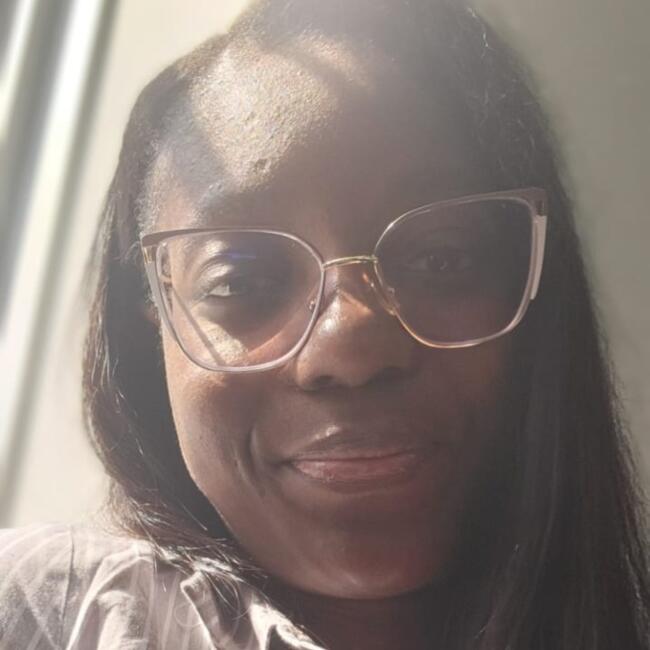 Baby-sitter in Montréal: Emmanuella