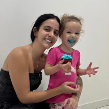 Babysitter Goiânia: Byank Costa