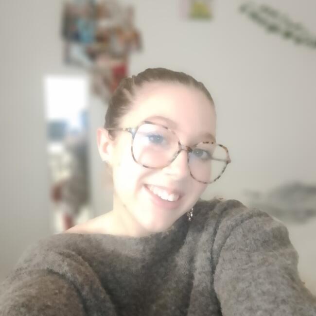 Babysitter in Talence: Maïwen