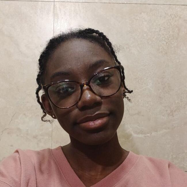 Babysitter em Gondomar: Mira