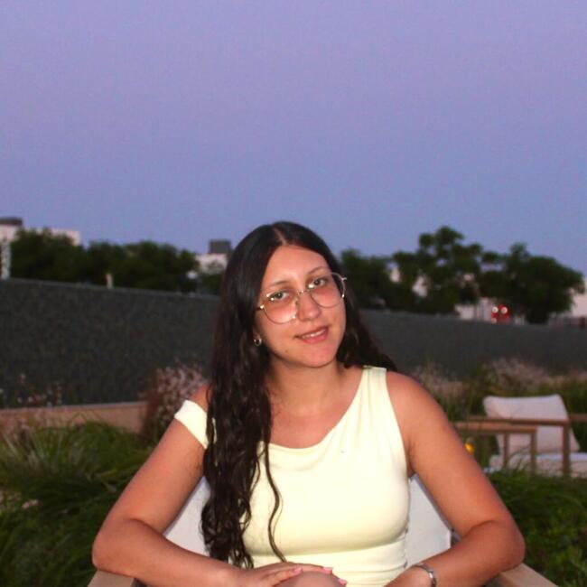 Babysitter in Alcochete: Inês