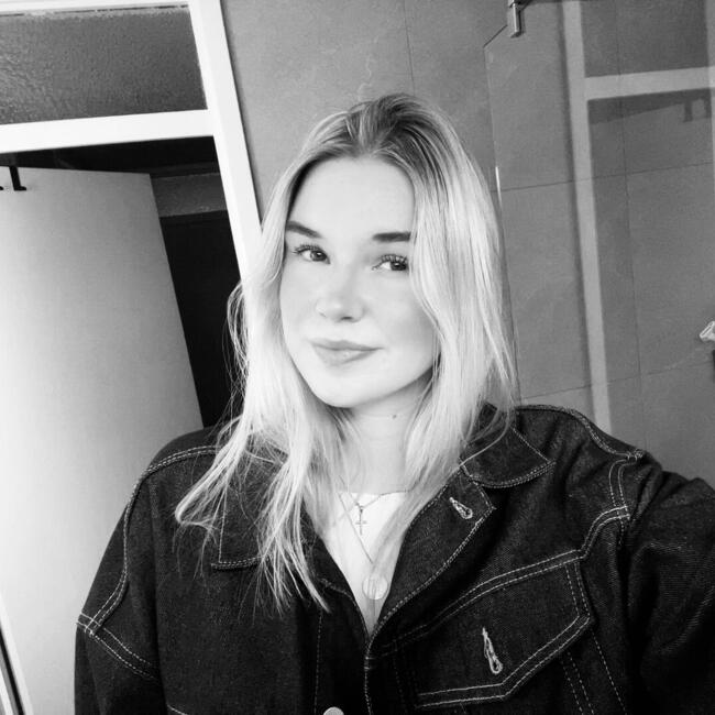 Babysitter in Twello: Tess