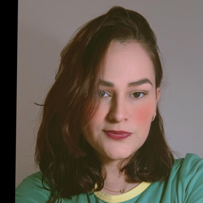 Babysitter em Tavarede: Luciana