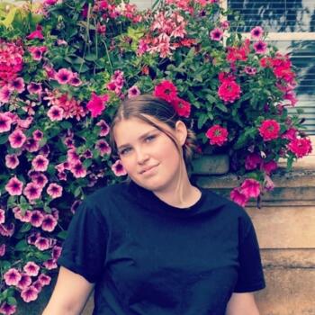 Babysitter in Pau: Lucie