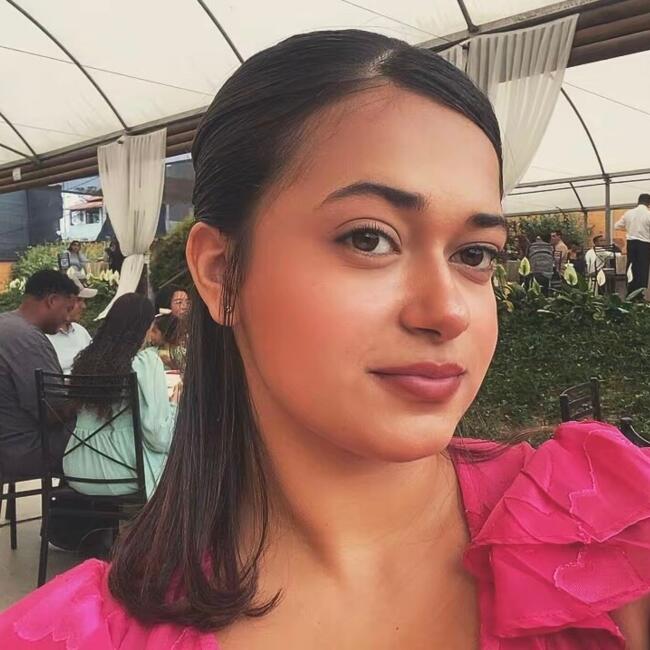Babysitter in Belo Horizonte: Mariana