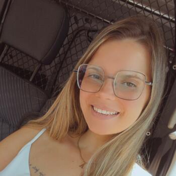 Babysitter São João da Talha: Daniela