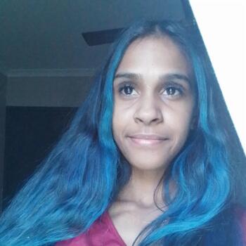 Babysitter in Cairns: Monique