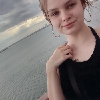 Babysitter in West Palm Beach: Izzy
