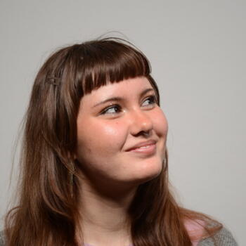 Babysitter in Bern: Emily Neomi