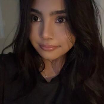 Babysitter Oakville: Sonam