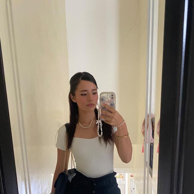 Niñera en Dos Quebradas: Isabella