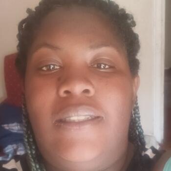 Babysitter in Warner Robins: Shekeria
