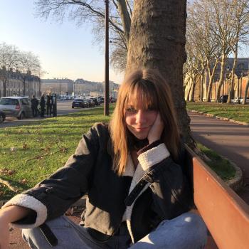Babysitter in Versailles: Zoé