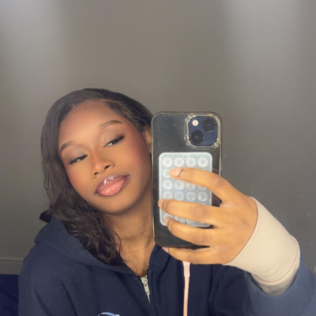 Babysitter in L'Isle-Adam: Elvyra