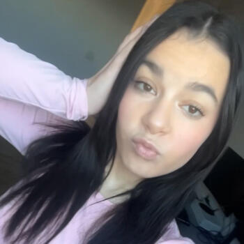 Babysitter in Colombelles: Zelie