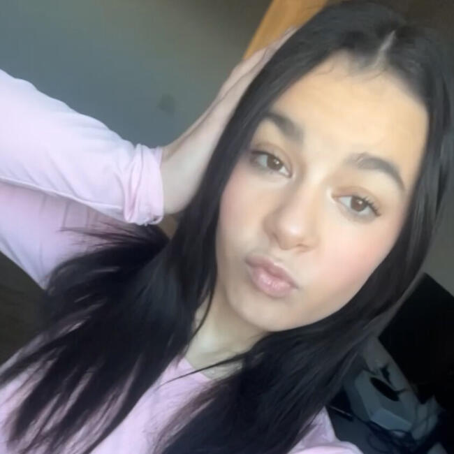 Babysitter in Colombelles: Zelie