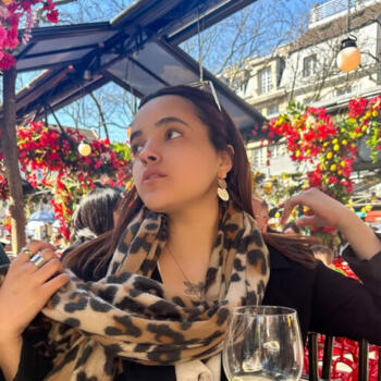 Babysitter Goiânia: Sabrina