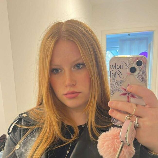 Babysitter in Welkenraedt: Melina