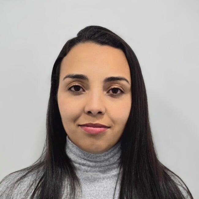 Babysitter in Guarulhos: PRISCILA