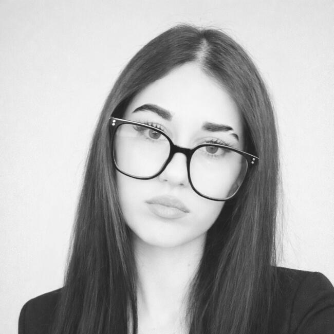 Bonă în Galați: Anastasia