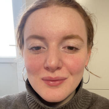 Babysitter in Budapest: Antonia