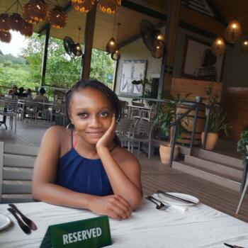 Babysitter Lusaka: Mandy