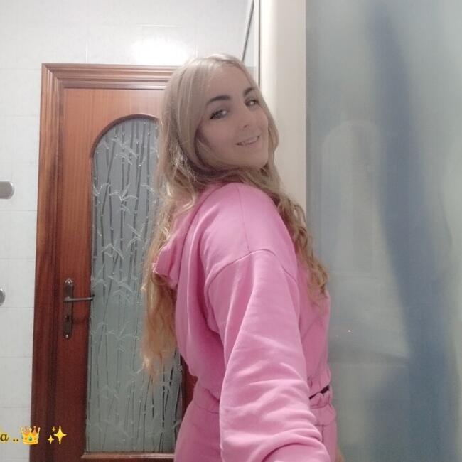 Babysitter in Castello di Cisterna: Veronica