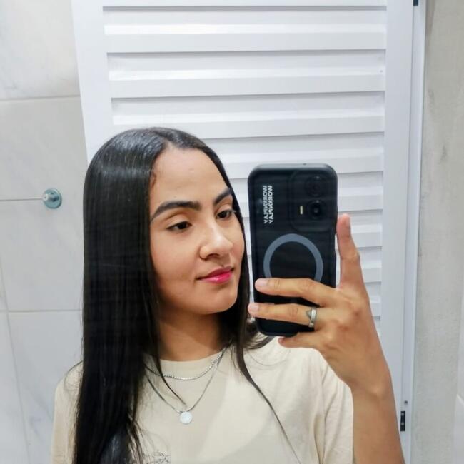 Babysitter in Fortaleza: Islania souza