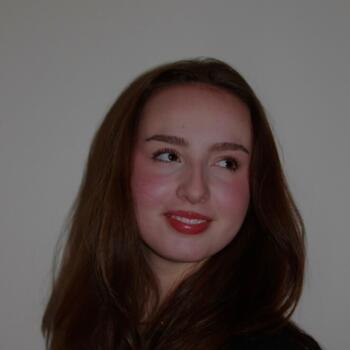 Babysitter in La Ville-aux-Dames: Jeanne