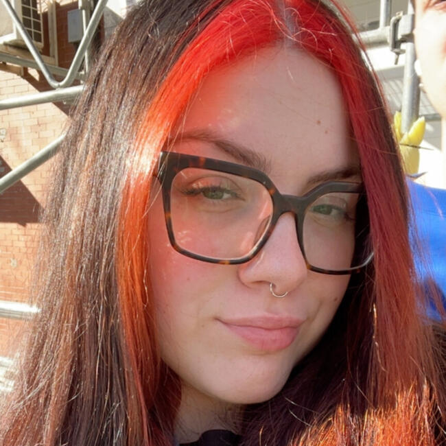 Babysitter in Santa Coloma de Gramenet: Nuria