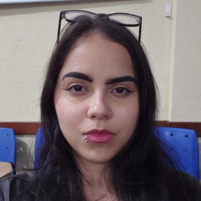 Babysitter in São Paulo: Vitória Lima