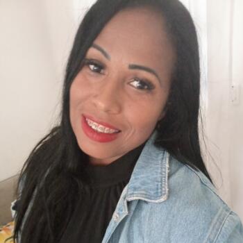 Babysitter in Campinas: Samantha