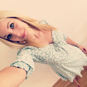 Babysitter in Amstetten: Julia