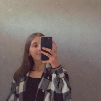 Babysitter in Juvigny: Anais