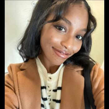 Babysitter in Alibeyköy: Sarah