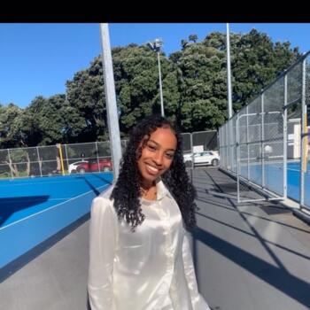 Babysitter in Christchurch: Dibora