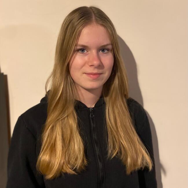 Babysitter in Kortenberg: Louise