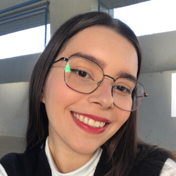 Babá em Palmas: NICOLE