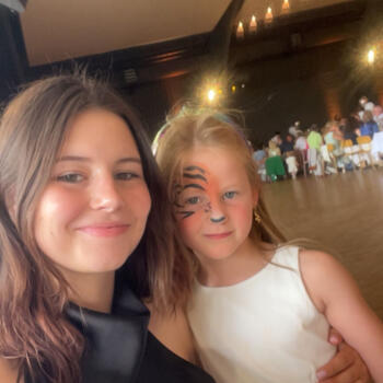 Babysitter in Zedelgem: Yana