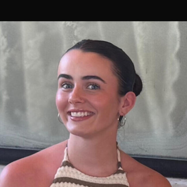 Babysitter in Termonfeckin: Holly