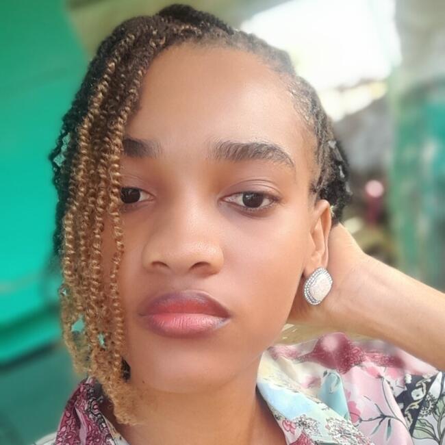 Babysitter in Matoury: Nastadia