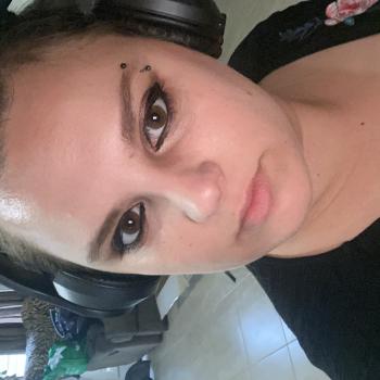 Babysitter Manor: Sarah