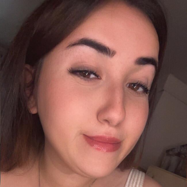 Babysitter in Montreal East: Yasmine