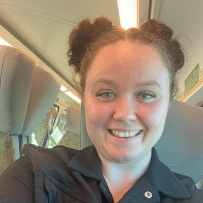 Baby-sitter in Courtland: Alyicia