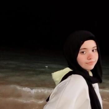 Babysitter in Shubrā al Khaymah: Asmaa