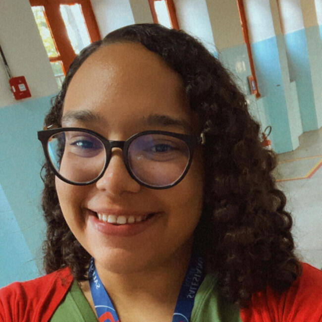 Babysitter in Recife: MAÍRA