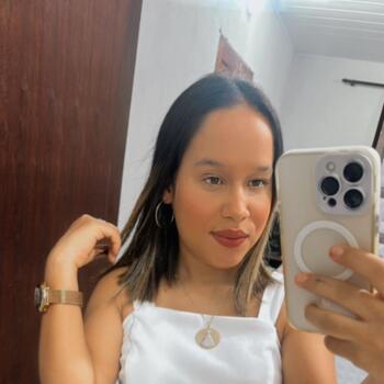 Babá em Maceió: Larissa