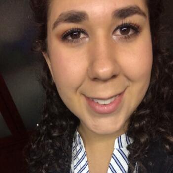 Babysitter in Vancouver: Paola