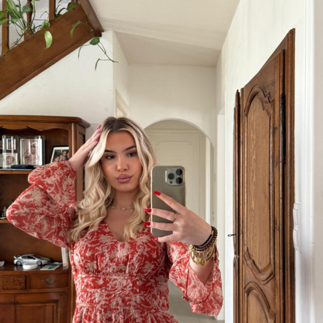 Babysitter in Isles-sur-Suippe: Jade